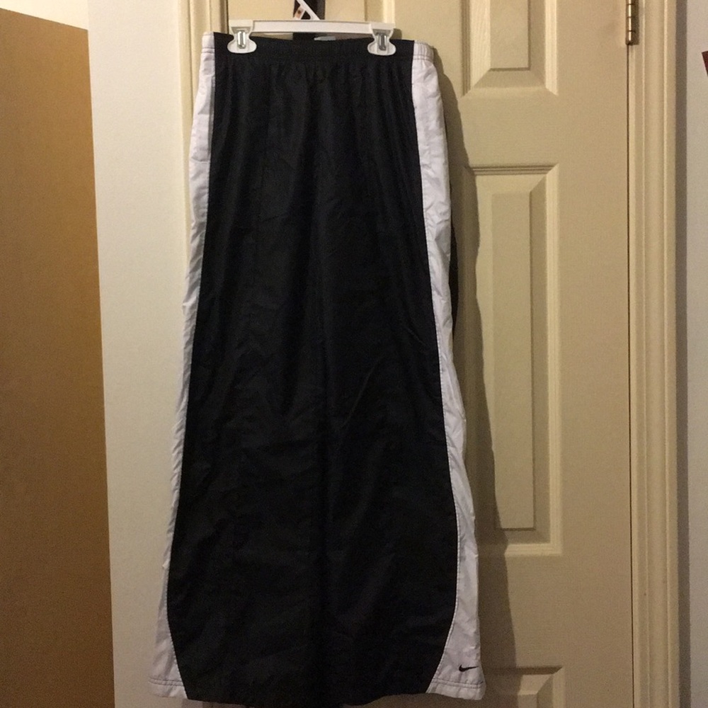 Nike Women’s Size Small Dri-Fit Sweatpants!